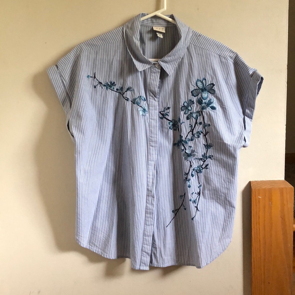 Women’s button down blouse